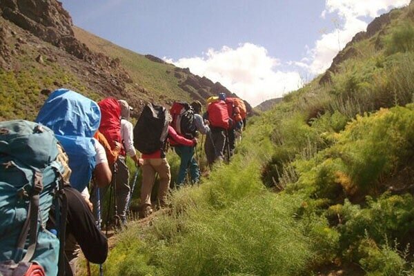 آشنایی کوهنوردان و طبیعت گردان با فرهنگ منابع طبیعی، پیشگیری و اطفاء حریق در مراتع