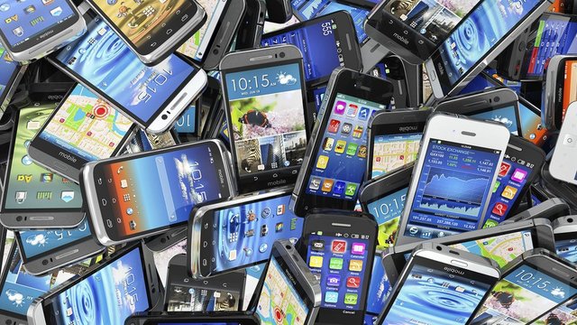 انجام رجیستری تلفن همراه با روش فعلی فسادآور است